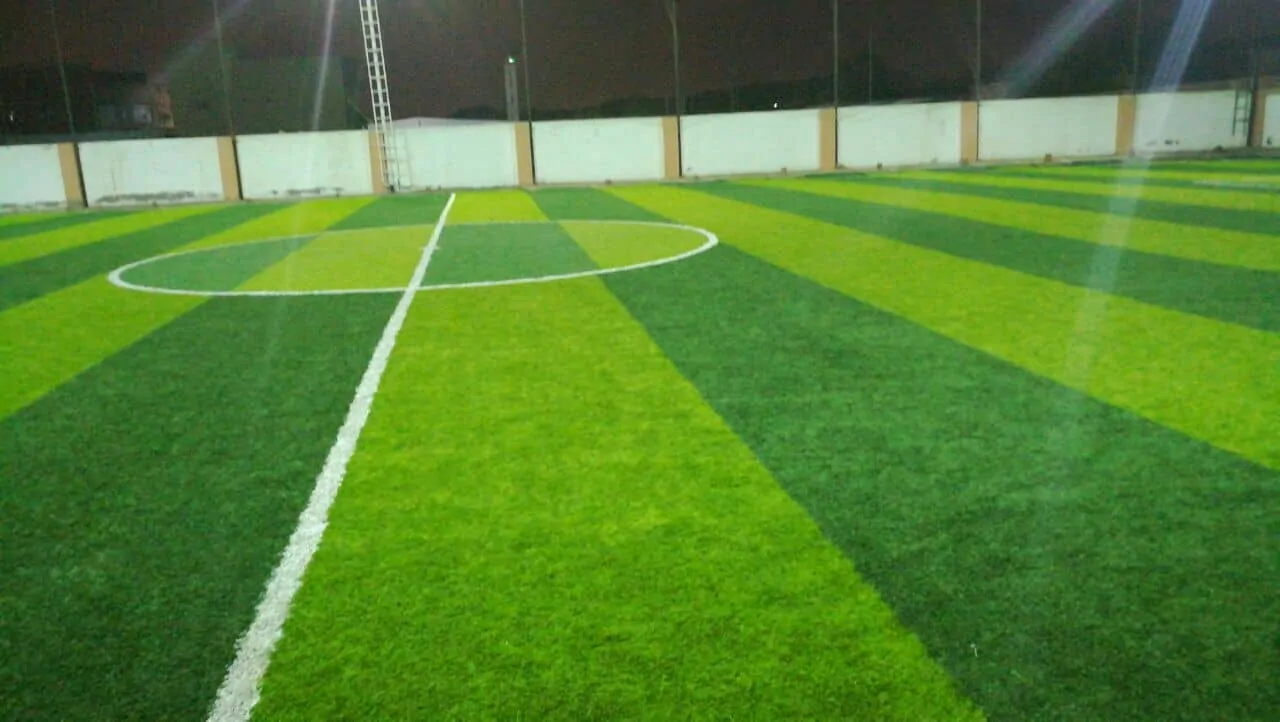 تركيب ملاعب عشب صناعي